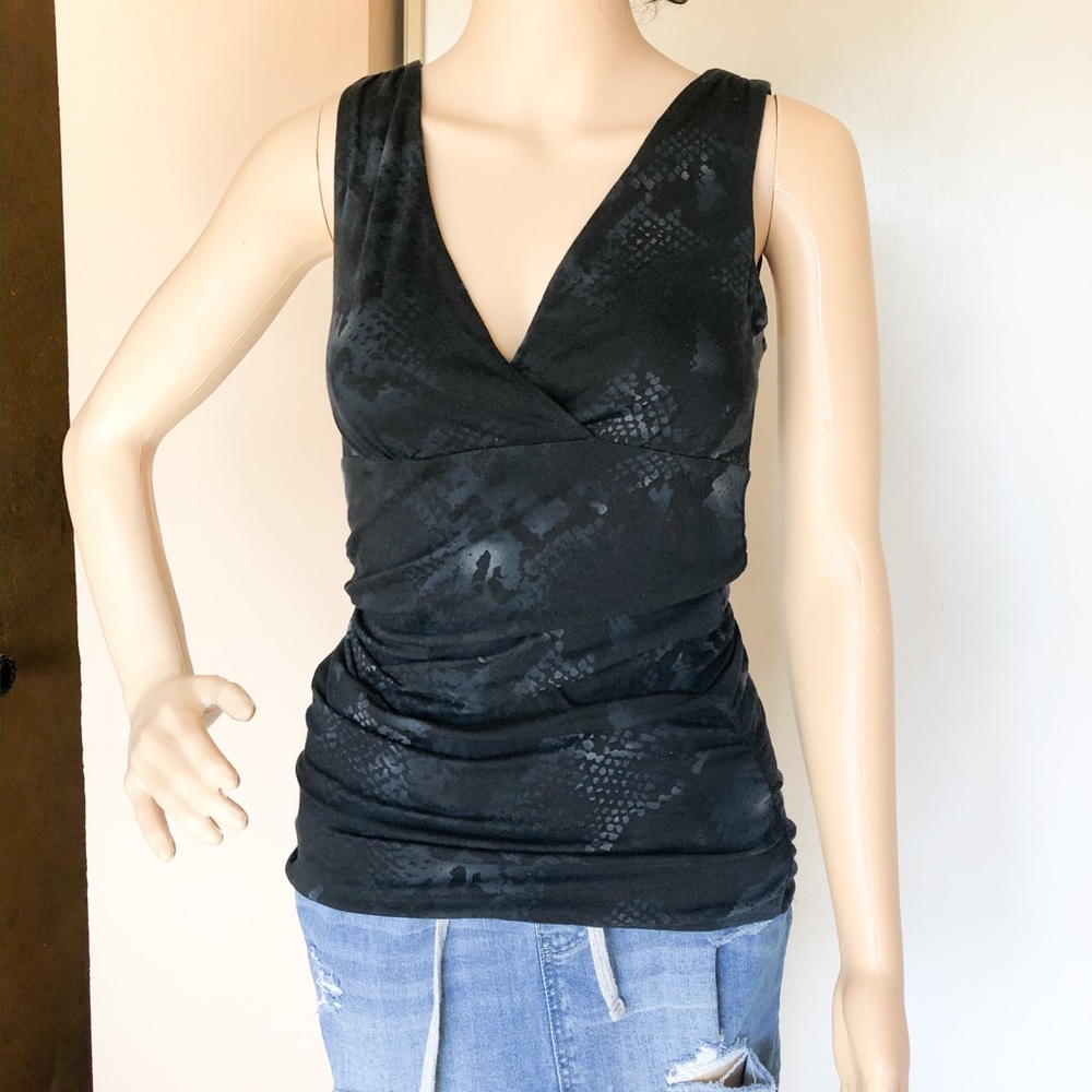 Express black lizard tank top size small